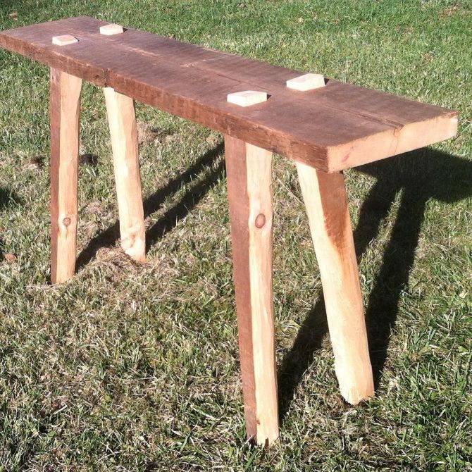 Trinity Hall Table 002